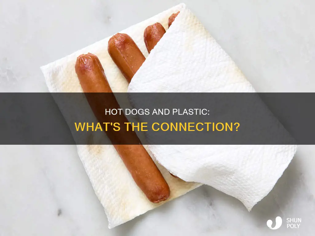 do hot dogs come with plastic
