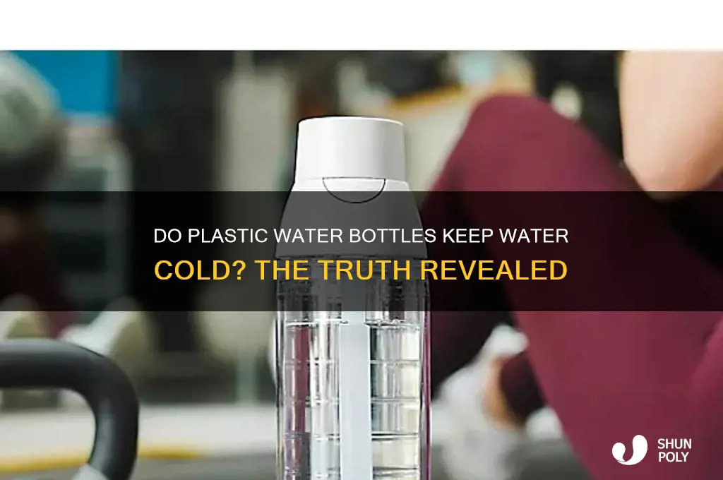 do plastic water bottles keep water cold