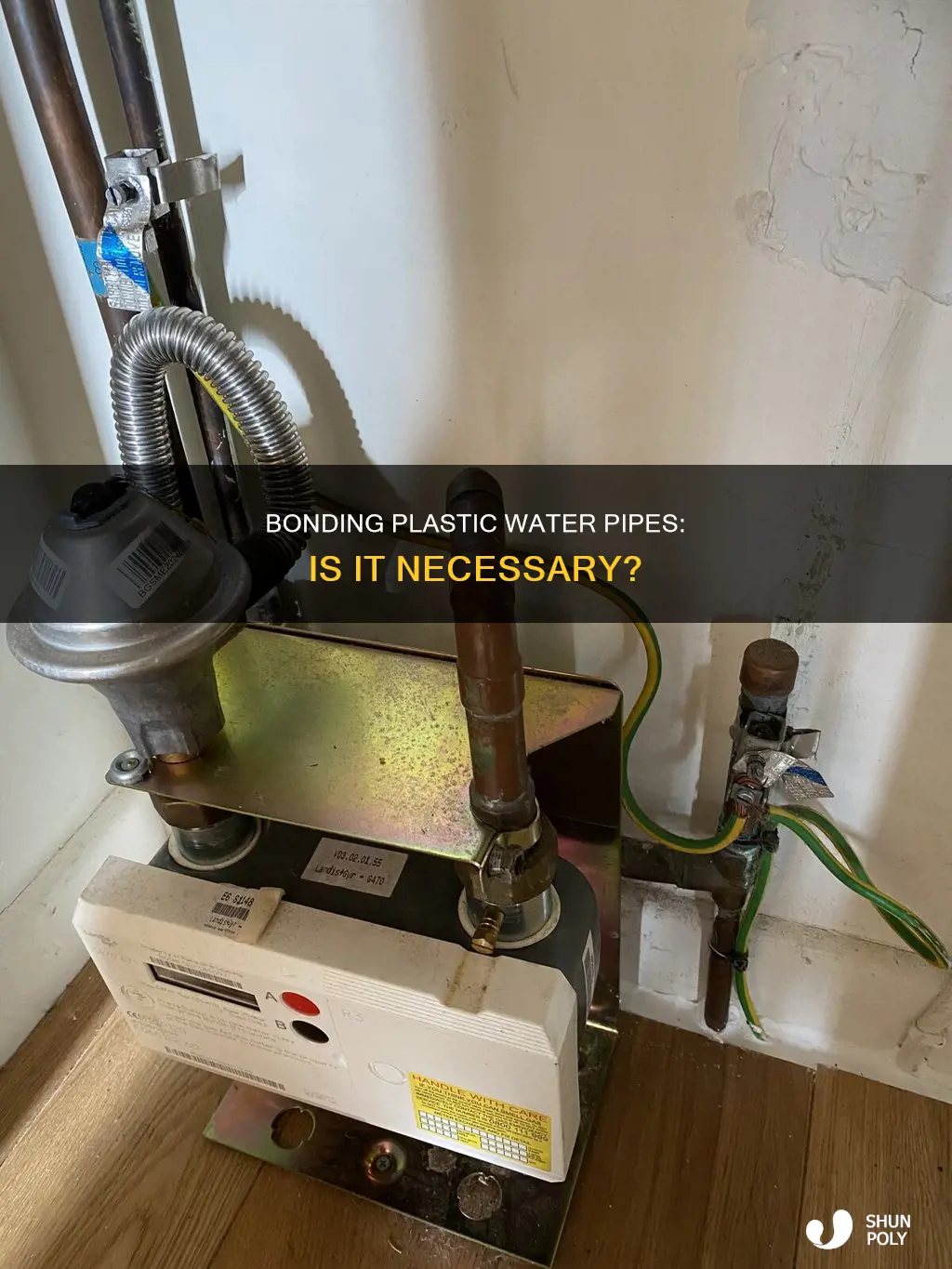 do plastic water pipes need bonding