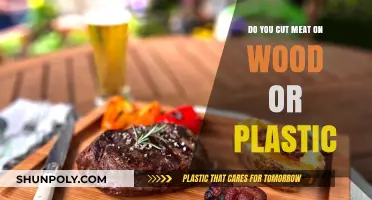 Wood vs. Plastic: Which Cutting Board is Best for Meat?