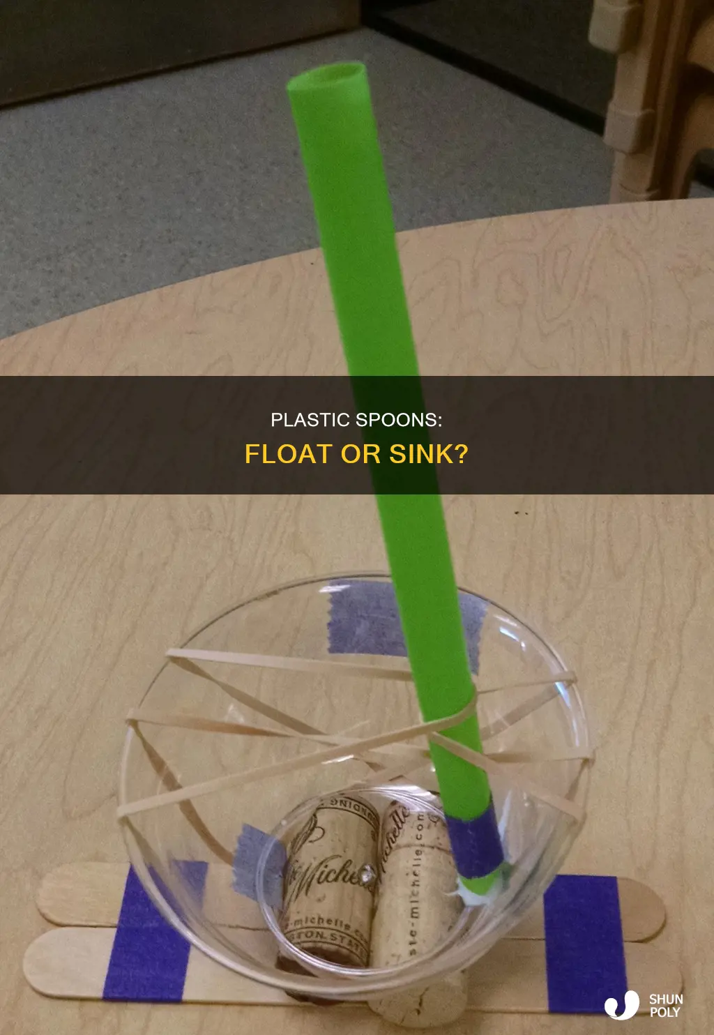 does a plastic spoon float or sink