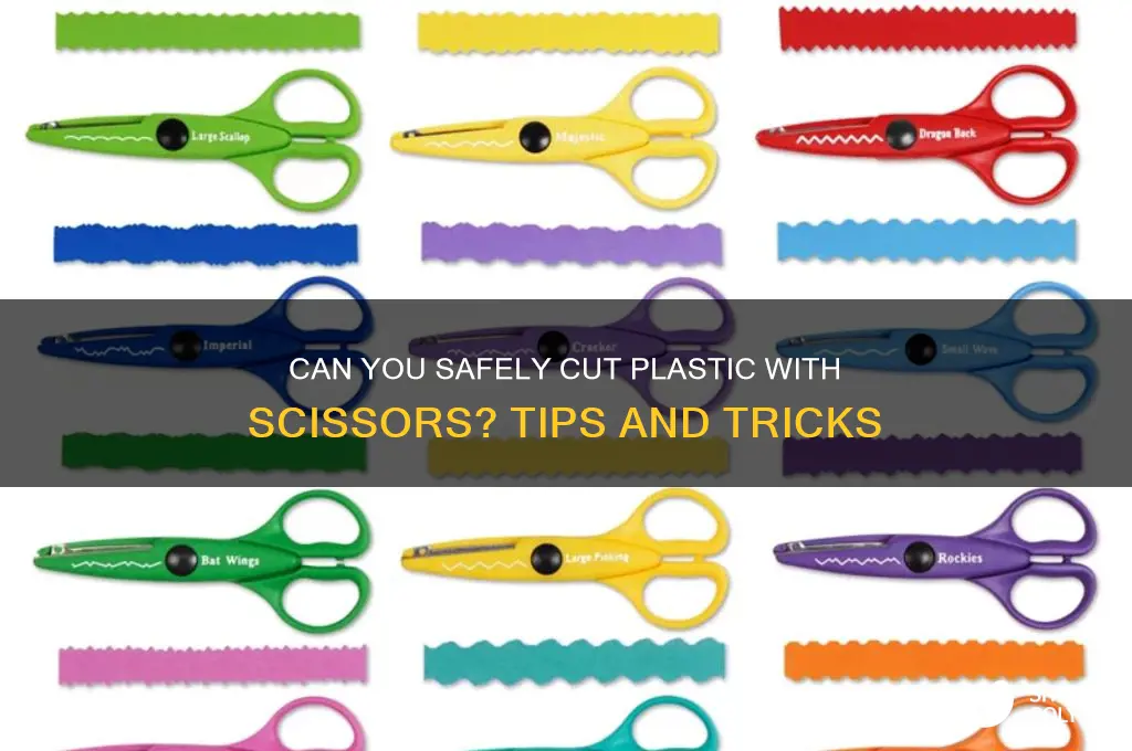 does cut plastic with scissors