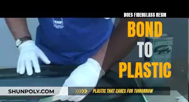 How to Bond Fiberglass Resin to Plastic Surfaces