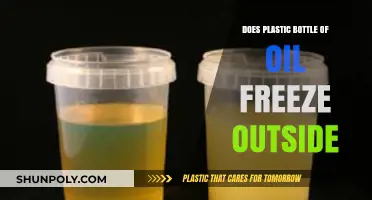 Can Cooking Oil in Plastic Bottles Freeze Outdoors? Facts Revealed