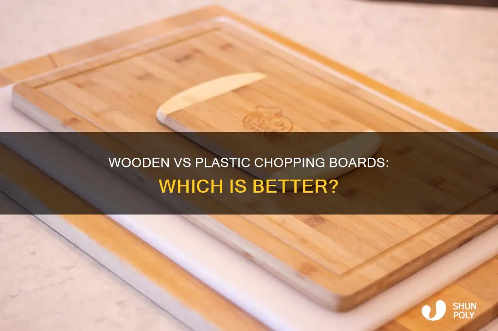 does wooden or plastic chopping board