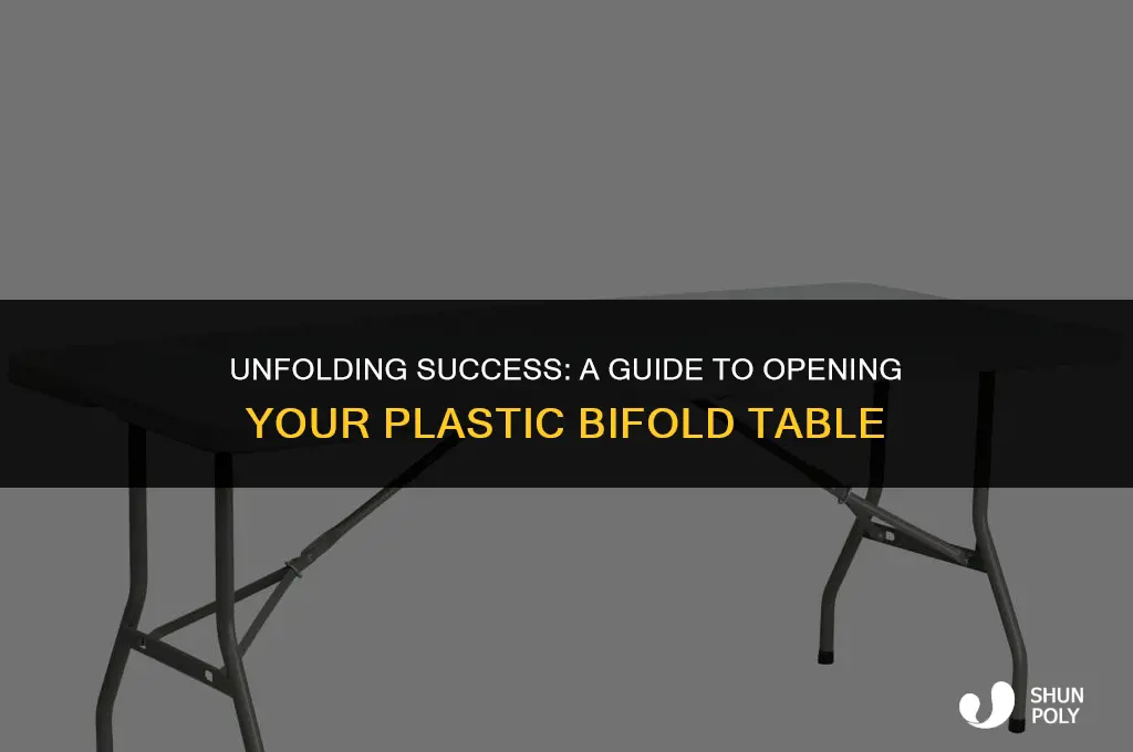 how do i open a plastic development group bifold table