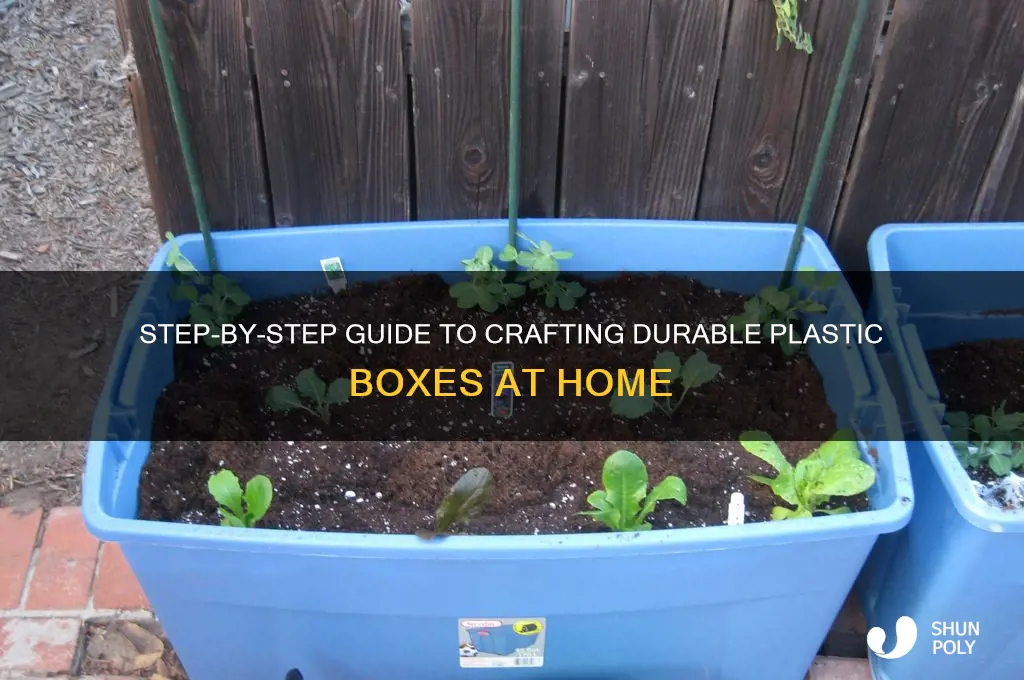 how do you make plastic boxes