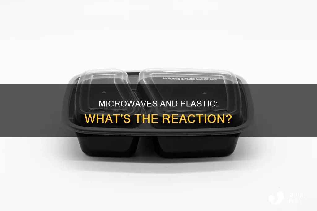 how does plastic react to microwaves