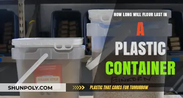 Flour Lifespan: Plastic Containers' Shelf Life