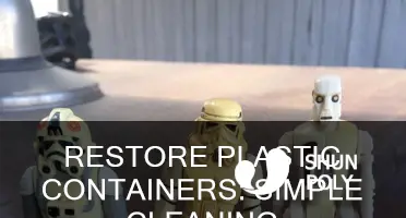 how to clean discoloured plastic food containers