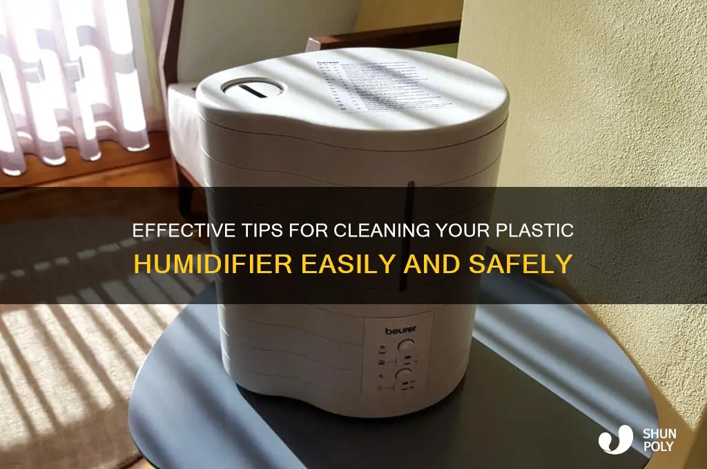 how to clean plastic humidifier