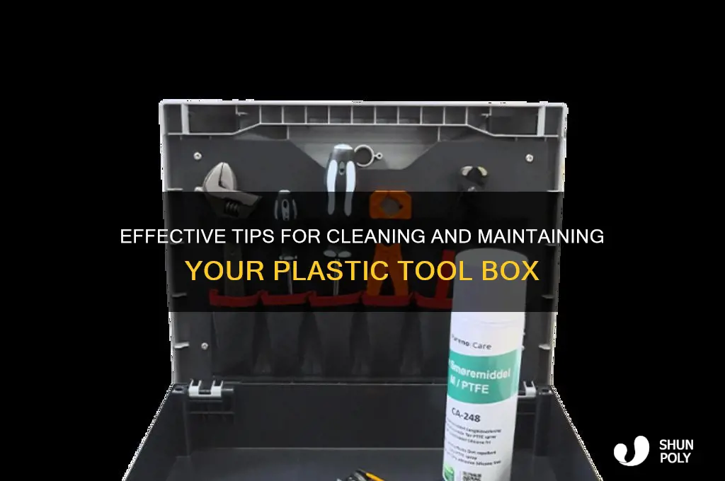 how to clean plastic tool box