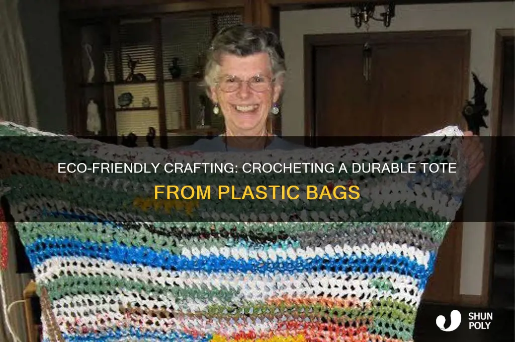 how to crochet a tote out of plastic bags