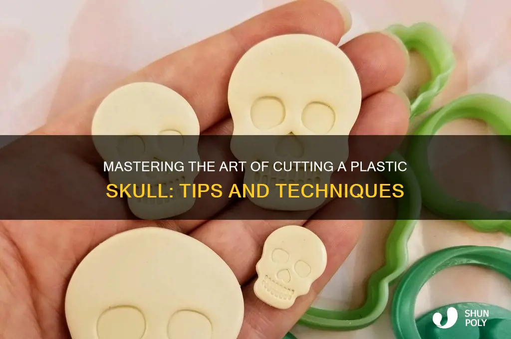 how to cut a plastic skull