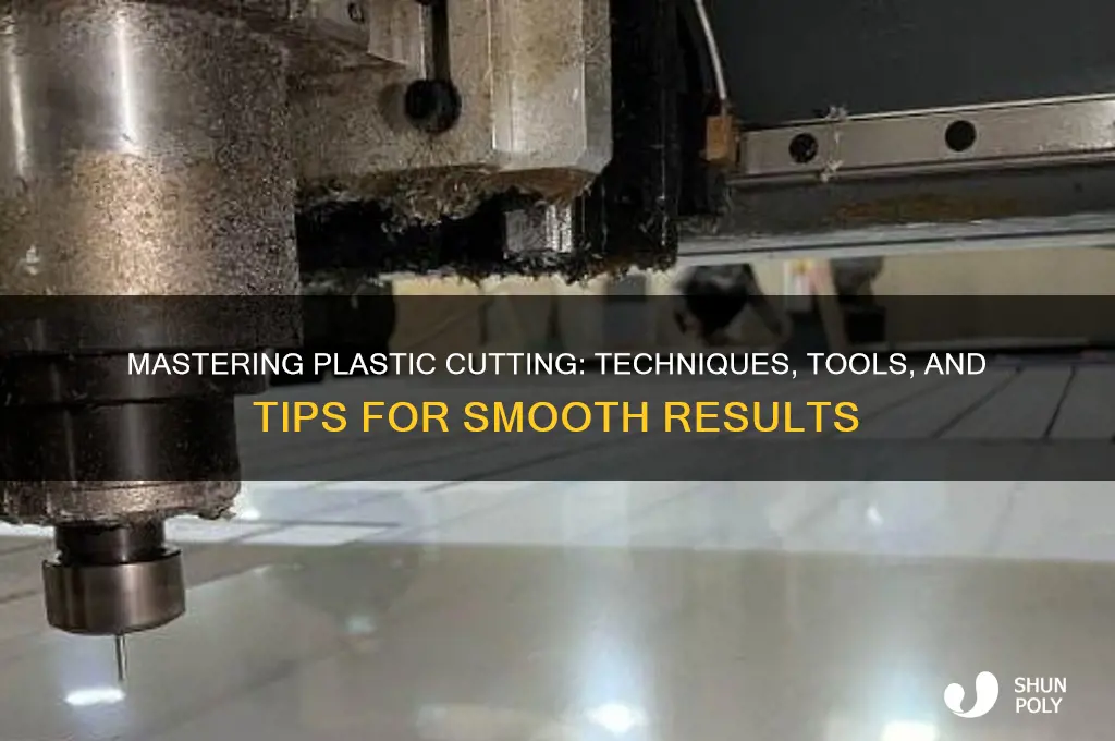 how to cut plastic surfaces