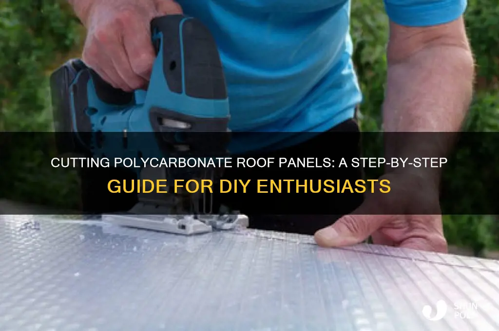 how to cut polycarbonate plastic roof panel