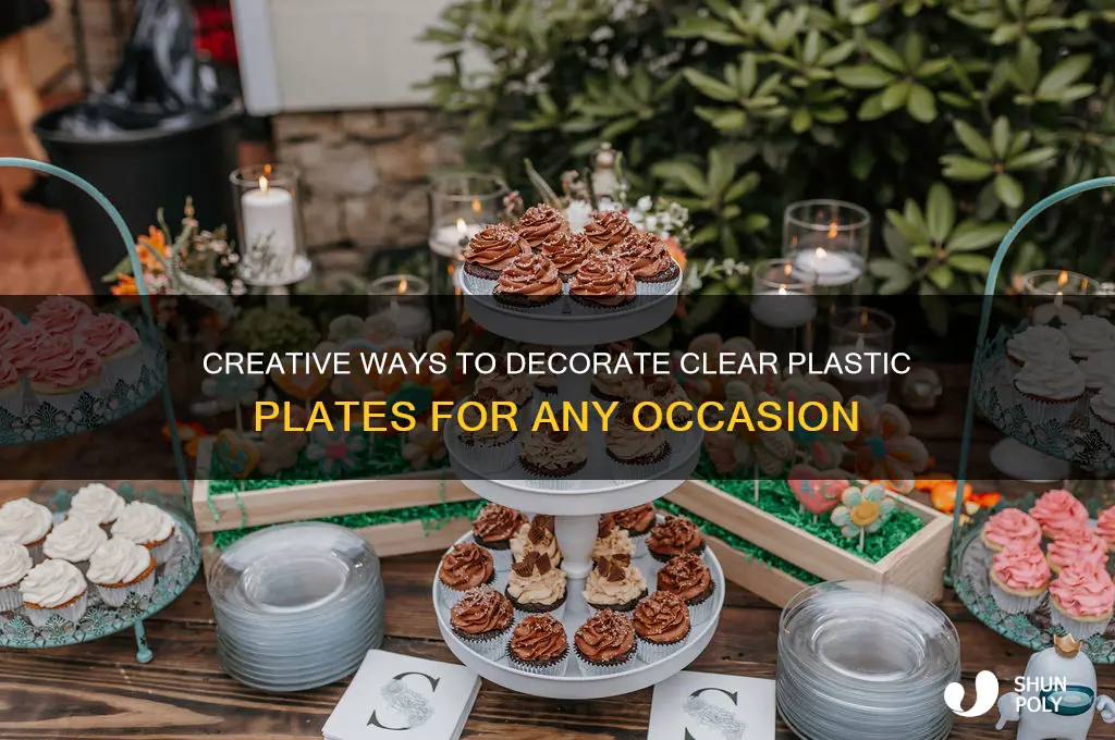 how to decorate a clear plastic plate