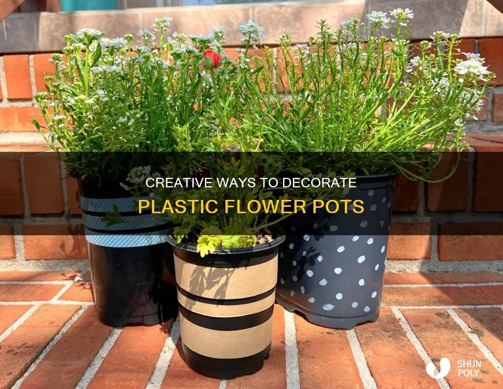 how to decorate plastic flower pots