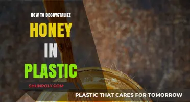 Reviving Honey: Decrystallizing in Plastic Containers