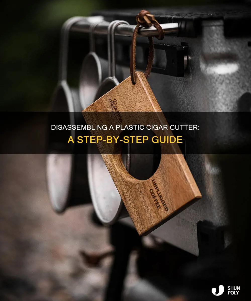 how to disasemble plastic cigar cutter