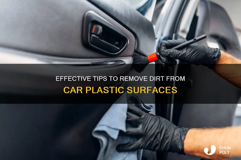 how to get dirt off plastic in car