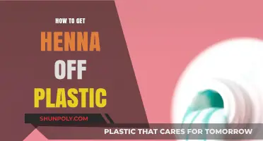 Effective Ways to Remove Henna Stains from Plastic Surfaces Easily