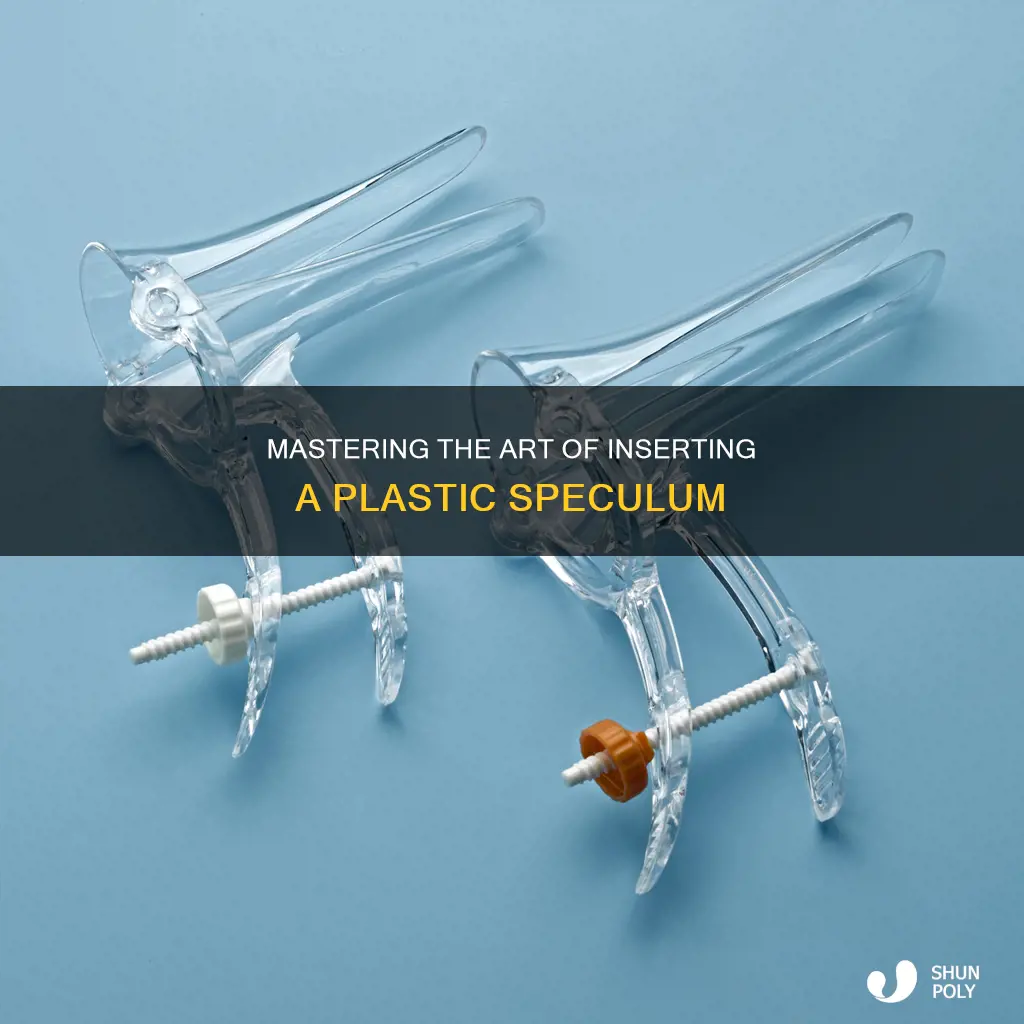 how to insert a plastic speculum