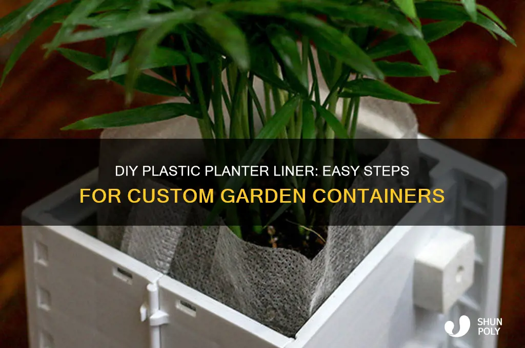 how to make a plastic liner for a planter