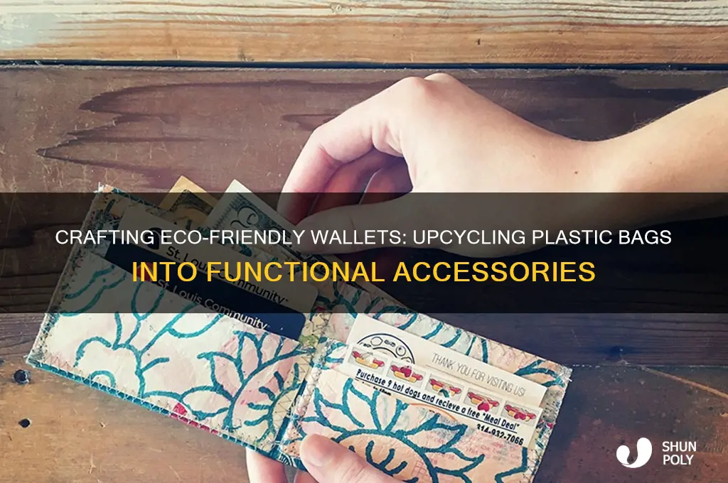 how to make a wallet from plastic bags