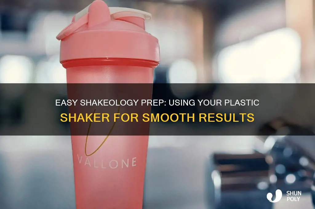 how to make shakeology with the plastic shaker