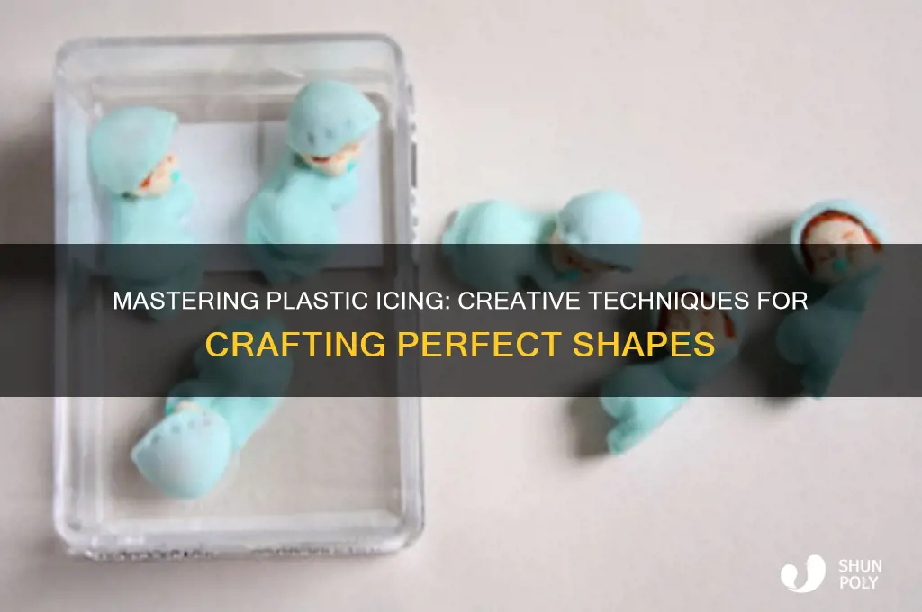 how to make shapes with plastic icing