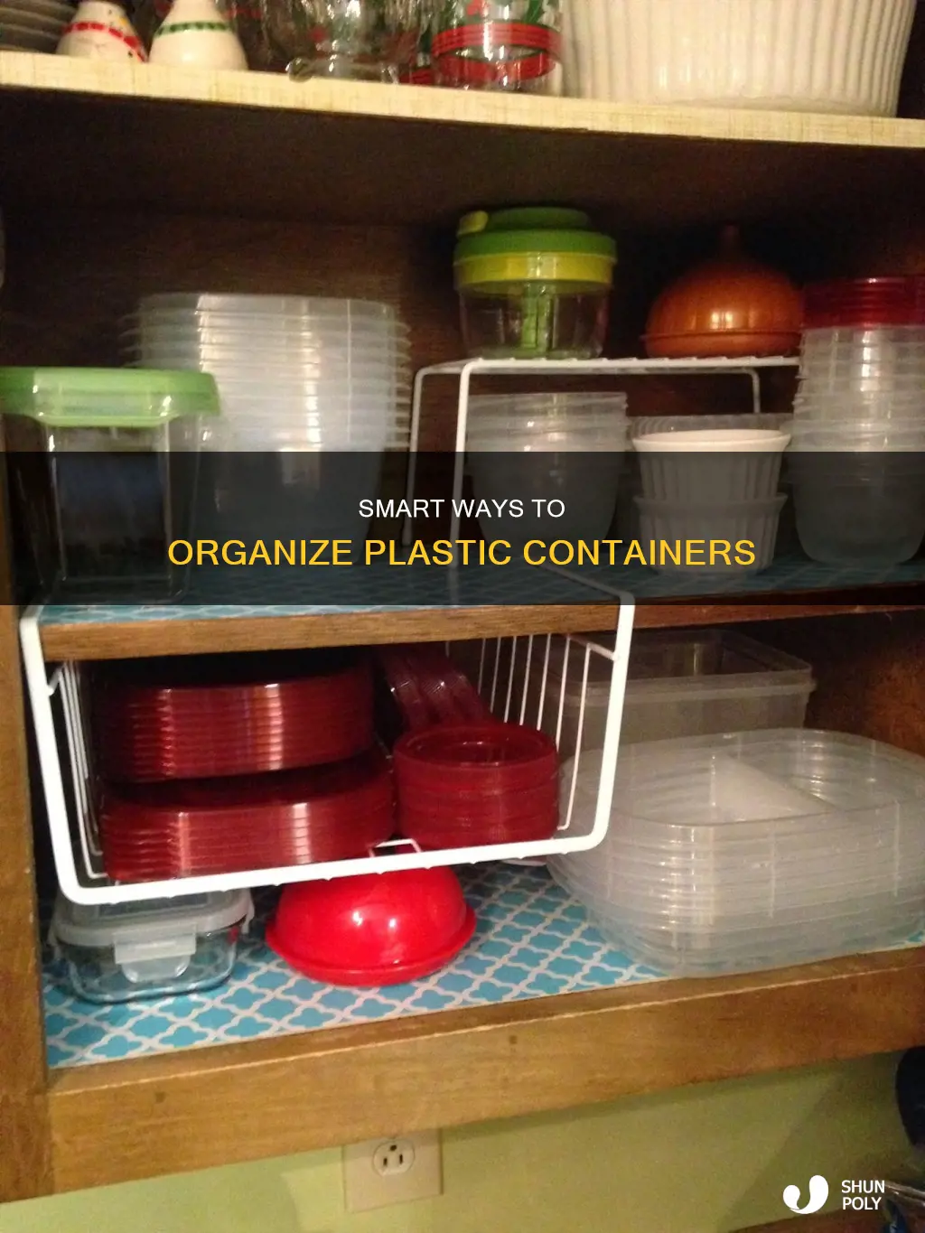 how to oganize plastic containers