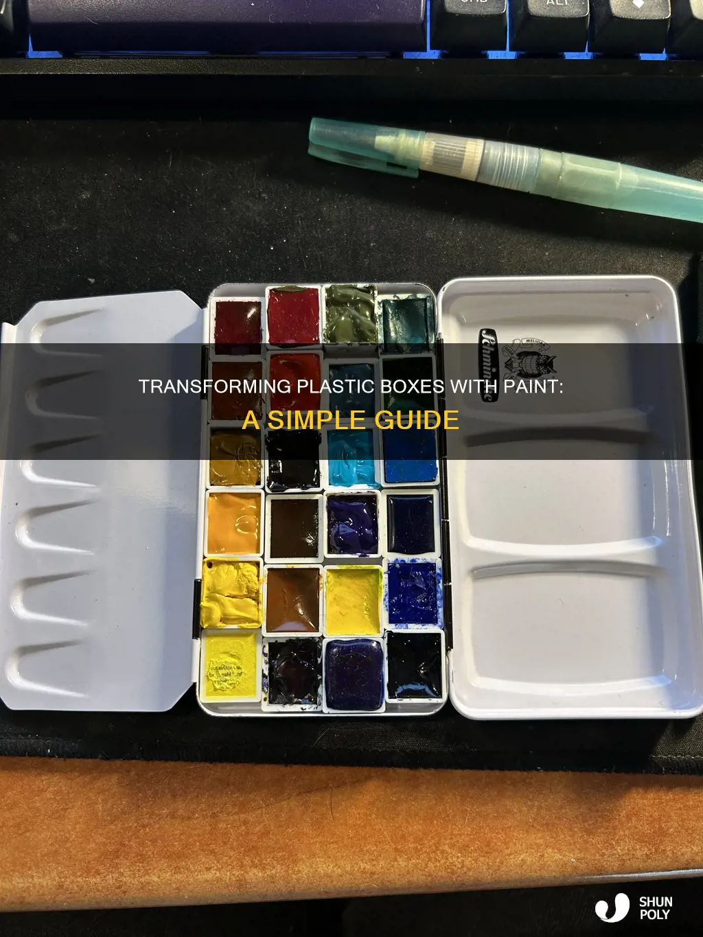 how to paint a plastic box
