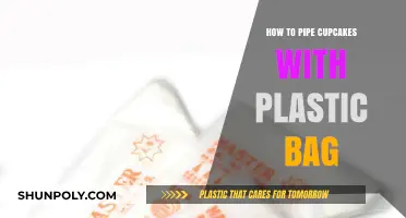 Easy Cupcake Piping: Master Decorating with a Plastic Bag