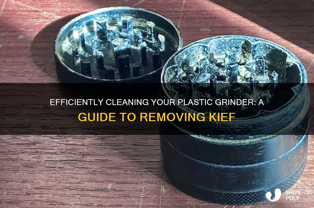 how to remove kief from plastic grinder