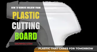 Effective Ways to Remove Mildew from Plastic Cutting Boards Easily