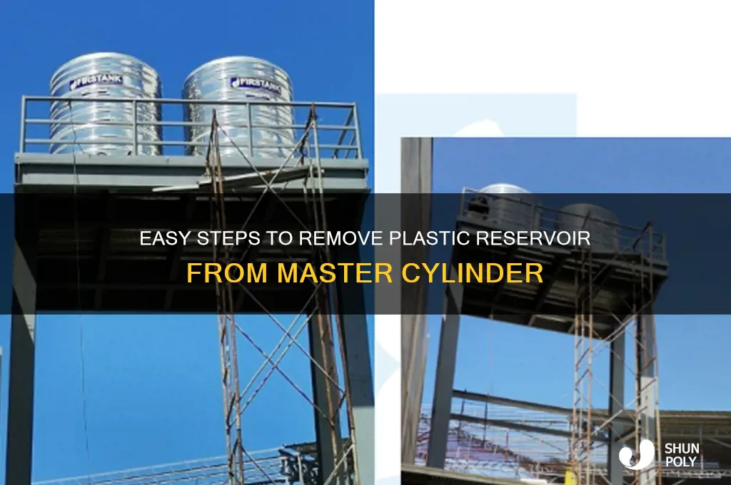 how to remove plastic reservoir from master cylinder