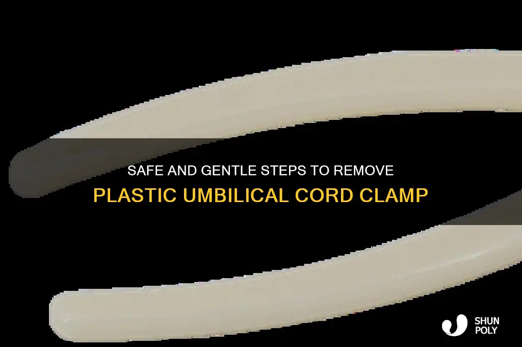 how to remove plastic umbilical cord clamp