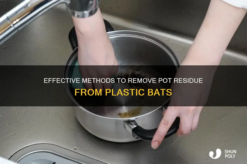 how to remove pot from plastic bat