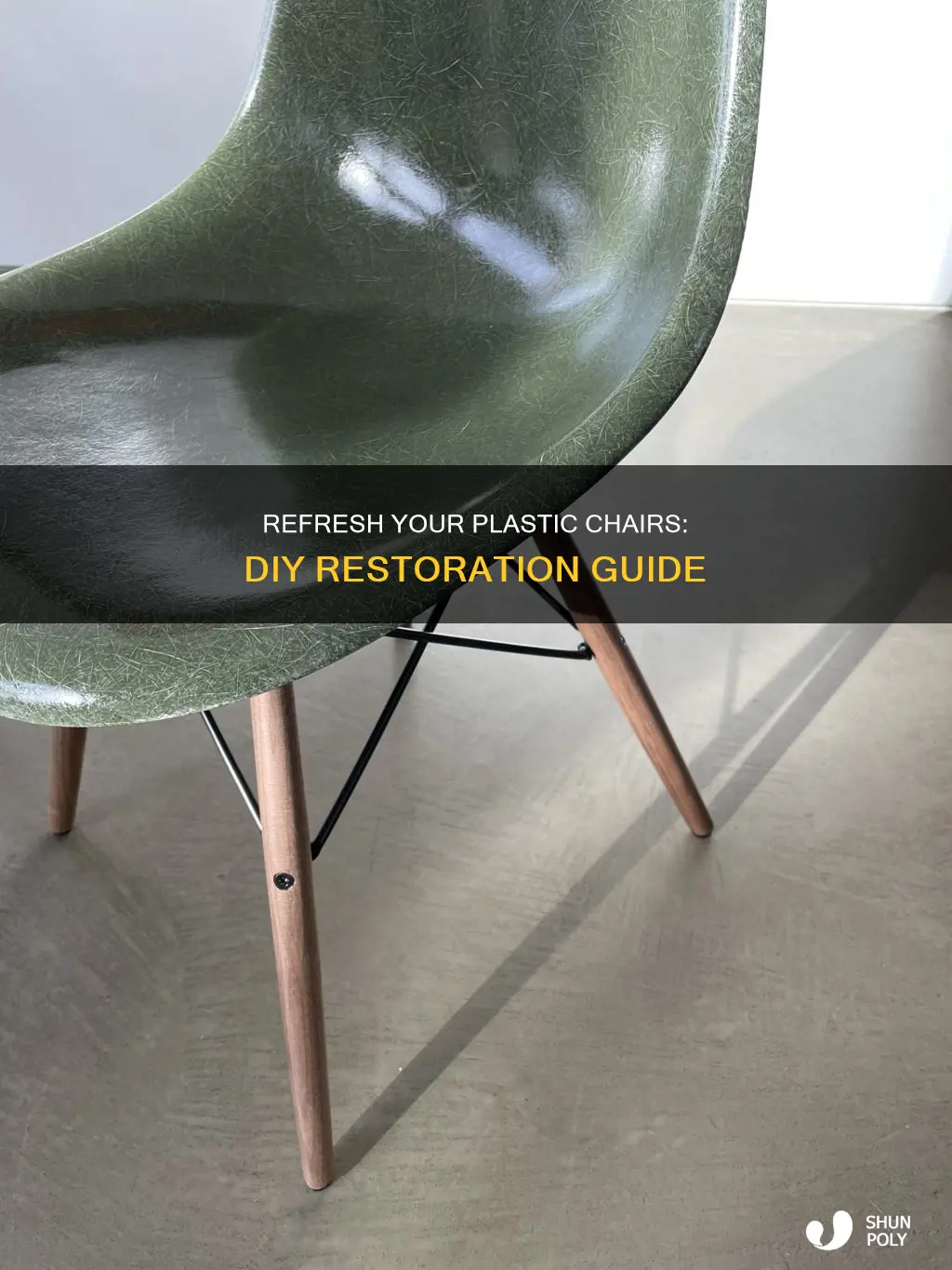 how to restore outdoor plastic chairs