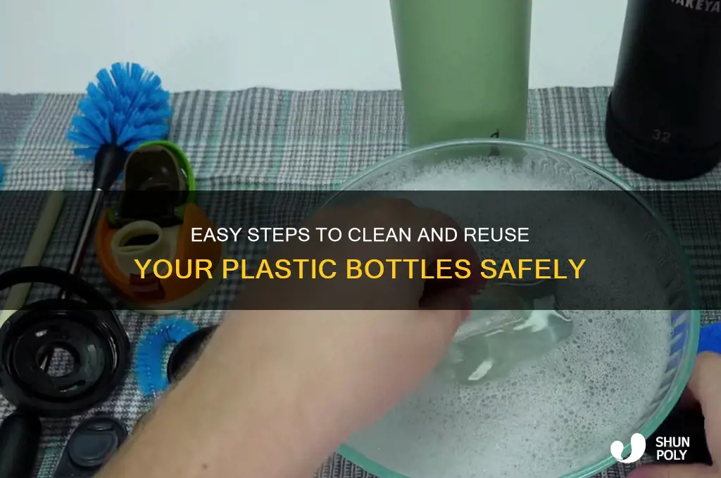 how to wash a plastic bottle