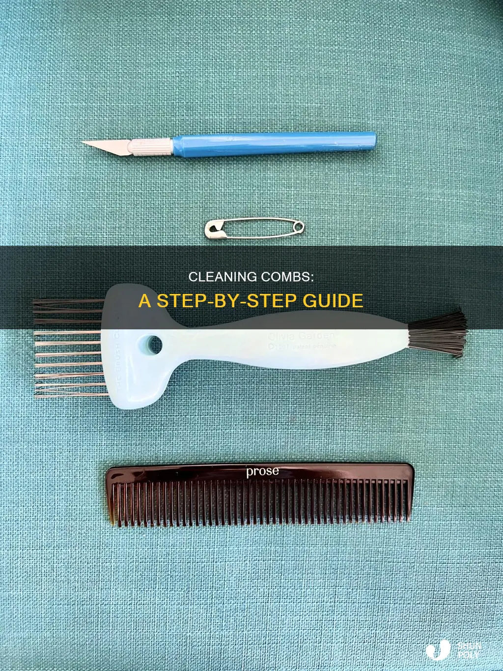 how to wash a plastic comb