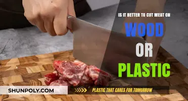 Wood vs. Plastic: Which Cutting Board is Best for Meat?
