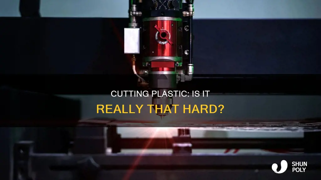 is it difficult to saw plastic