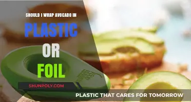 Eco-Friendly Avocado Storage: Plastic Wrap vs. Aluminum Foil
