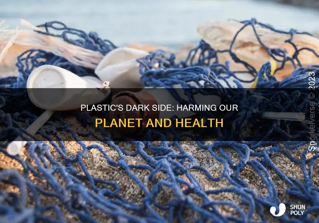 what are negative effects of plastic