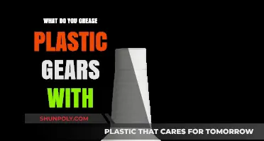 Lubricating Plastic Gears: Choosing the Right Grease