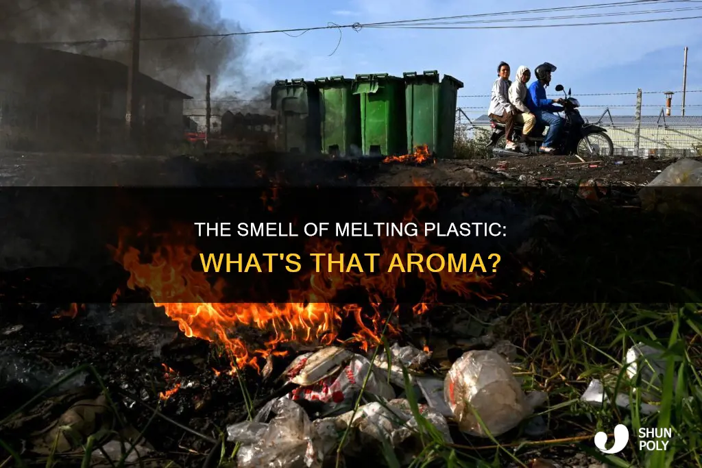 what does melted plastic smell like