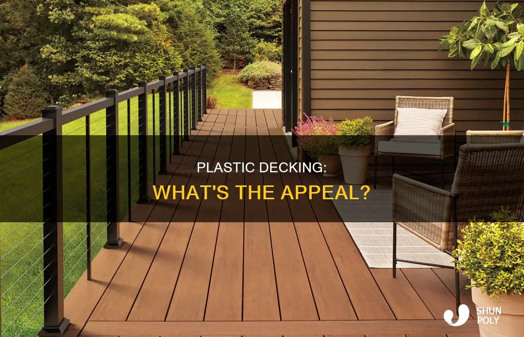 what does plastic decking look like