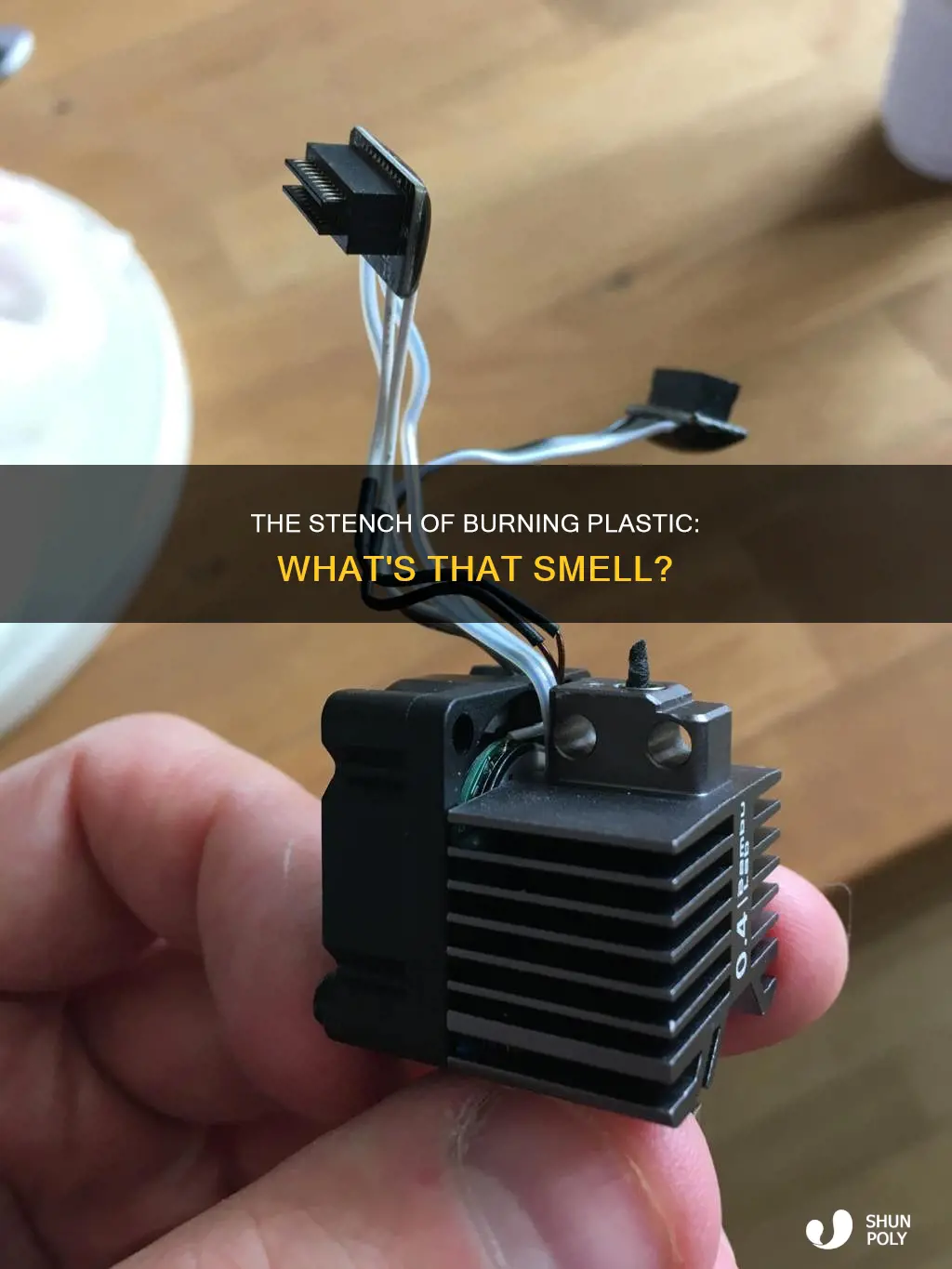 what is the smell of burning plastic